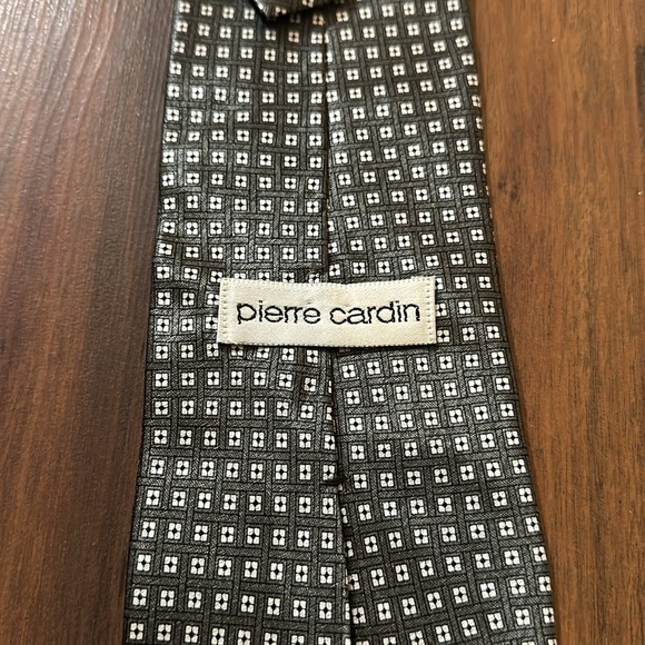 Pierre Cardin 100% Imported Silk Army Greenish Dark Gray White Square, USA made - Picture 4 of 9